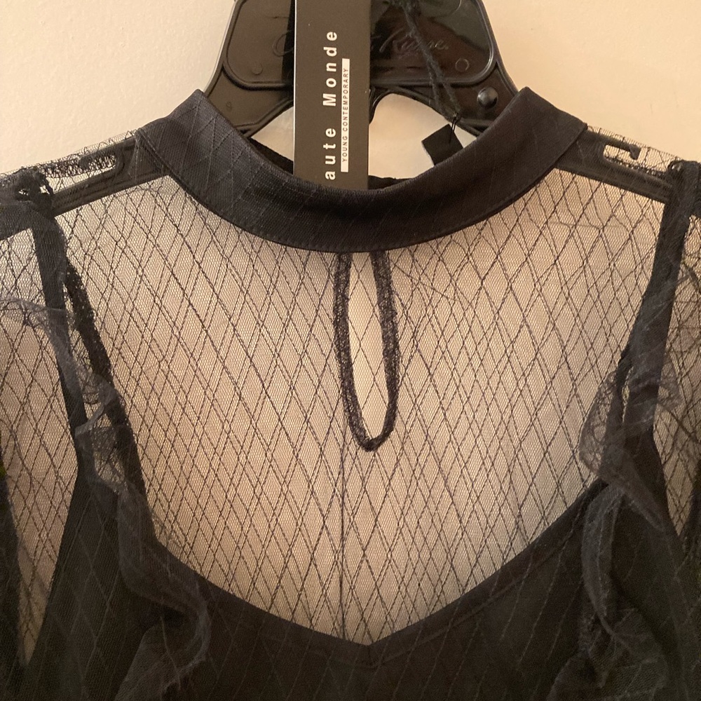 Black Top - Picture 2 of 10